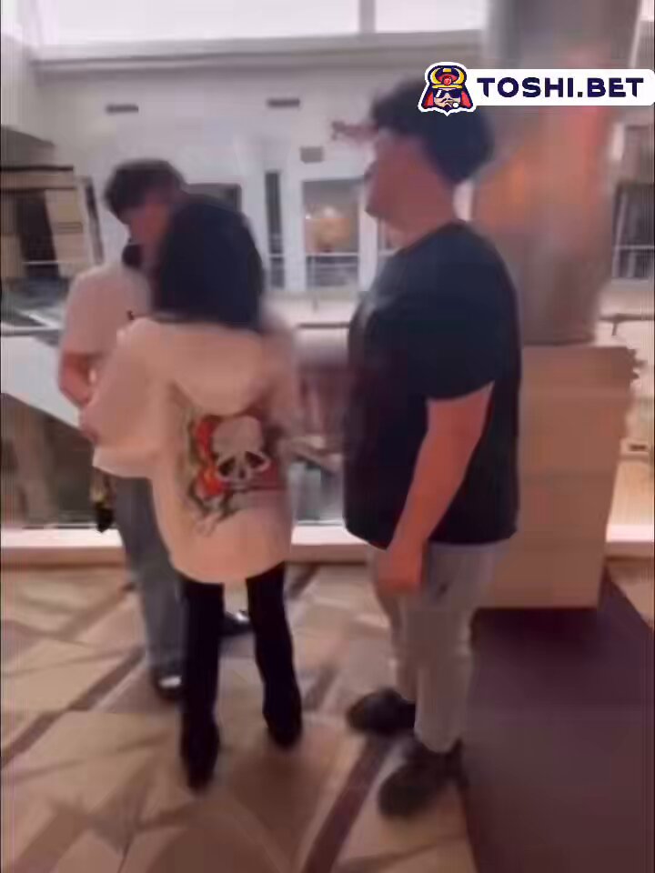 She Will Never Love Him Now After Seeing Him Emasculated So Bad By Another Man. Being Knocked Out In Front Of Your Girl Is The End Of The Relationship.