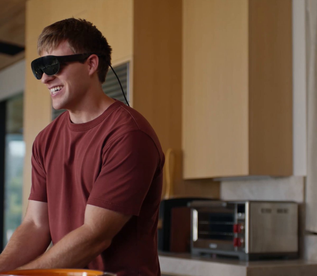 Meta VR Glasses come with Hologram Calling, something straight out of a movie 😭