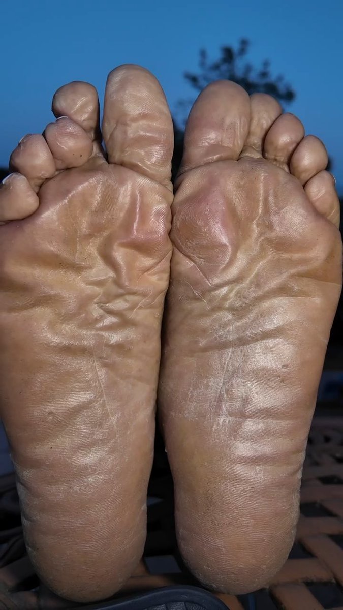 Mom got French tips