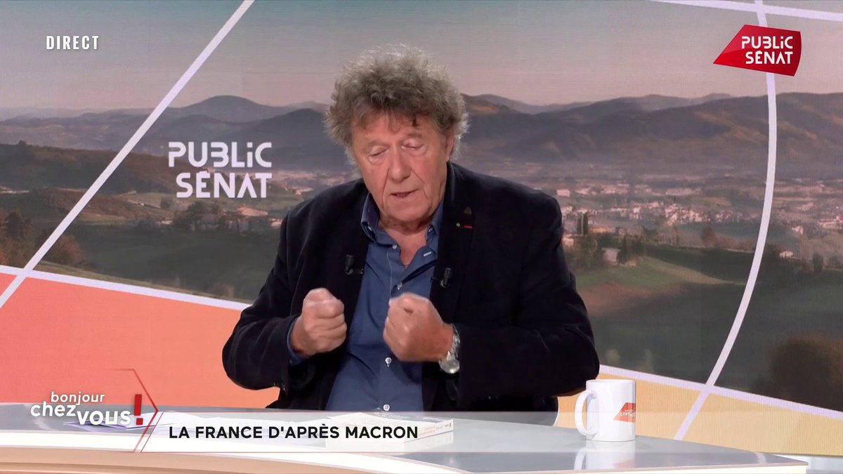 « Faisons en sorte que chaque jeune lise au moins une demi-heure par jour ». Le sociologue Jean Viard met l’accent sur l’importance de la lecture pour le développement cérébrale des jeunes. #BonjourChezVous