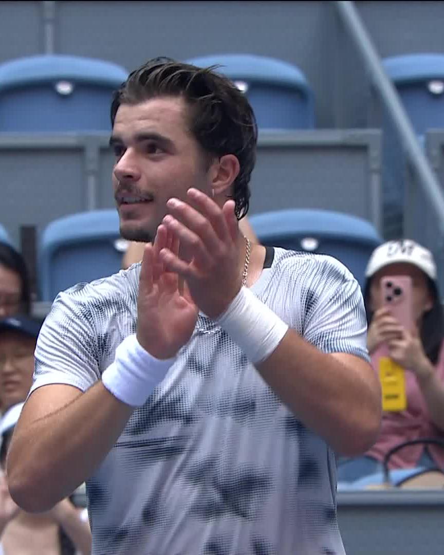 PURE GRIT 🔥 Faria battles through to defeat Atmane 3-6 7-6 6-4! #HangzhouOpen