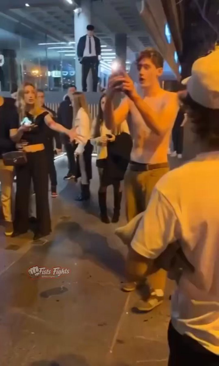 🚨 WATCH: A drunk guy hits an innocent bystander and quickly finds out he picked the wrong person. 😳