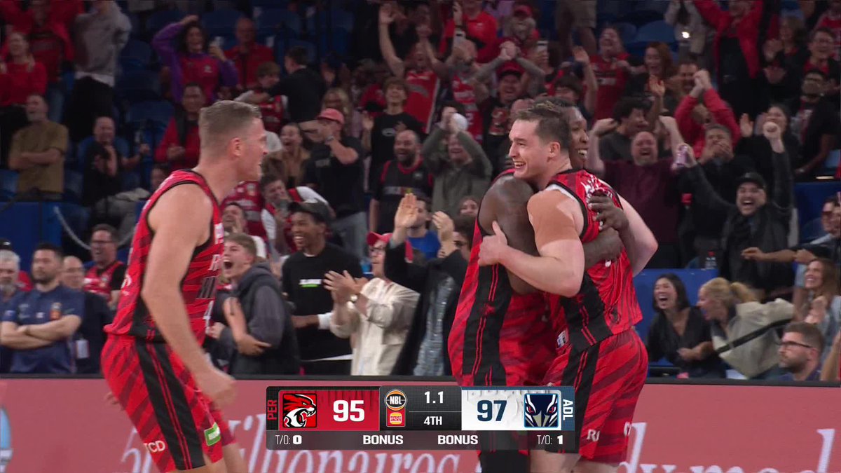 OH MY GOODNESS ELIJAH PEPPER WITH THE GAME WINNER 🤯 Watch live on ESPN 📺