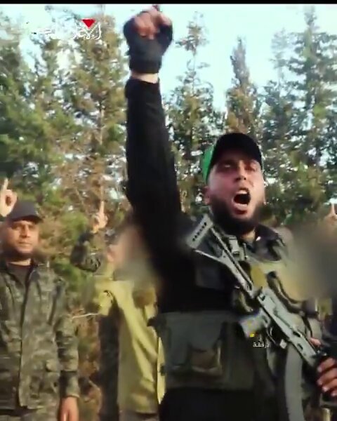 شيخ مجاهد واحد من حماس أحب عند الله من جميع مشايخ السلاطين، الذين يريدون تحويل الإسلام إلى فكرة تقليدية قبلية جامدة، لا يقدم ولا يأخر في واقع الأمة .