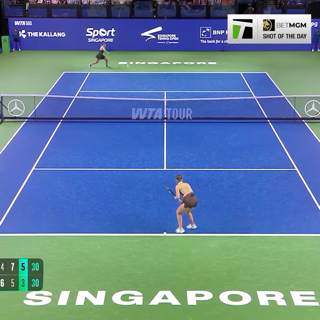 Tatiana Prozorova upset Alexandra Eala with shotmaking like this 😱 For our BetMGM 🦁 shot of the day 👇 #SgTennisOpen
