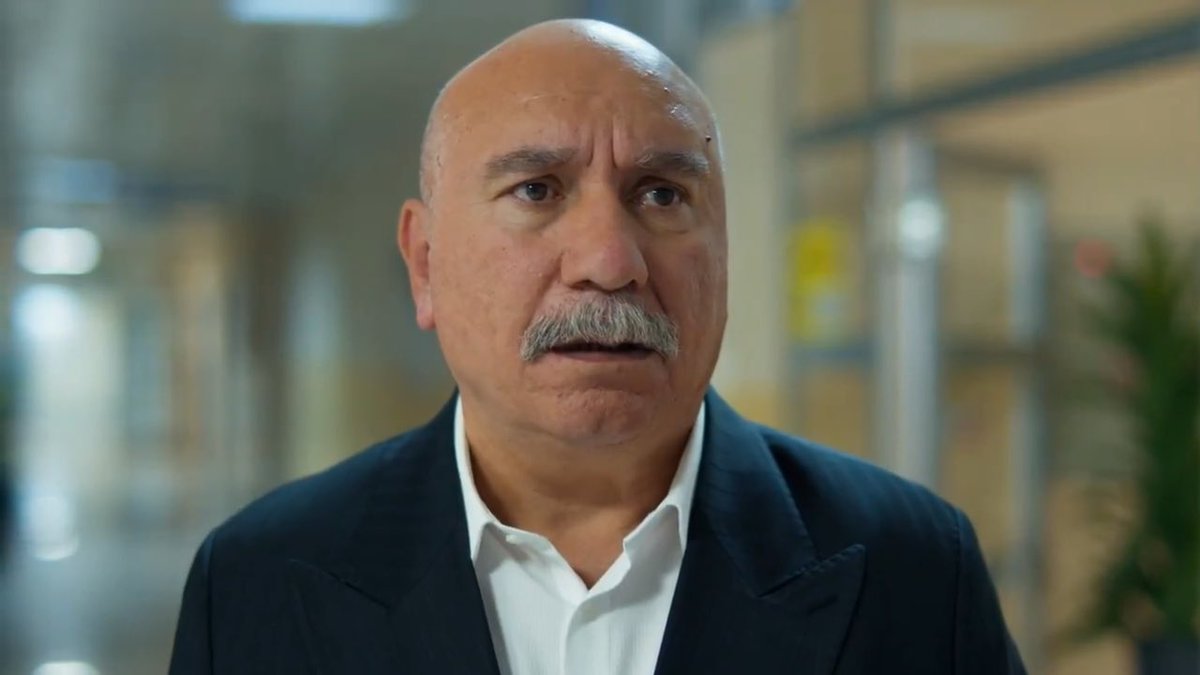 kartal’ın önce fikriye’nin ismini görüp sonra da alya’nın kendi kızı olabileceğini öğrendiği andaki şoku…. birbirlerini seviyorlar mıydı kartal fikriye’nin hamile olduğunu biliyor muydu….. geçen gün 7-8 aylık bir kız bebek aranıyordu alya’nın bebekliği olmasın😭
