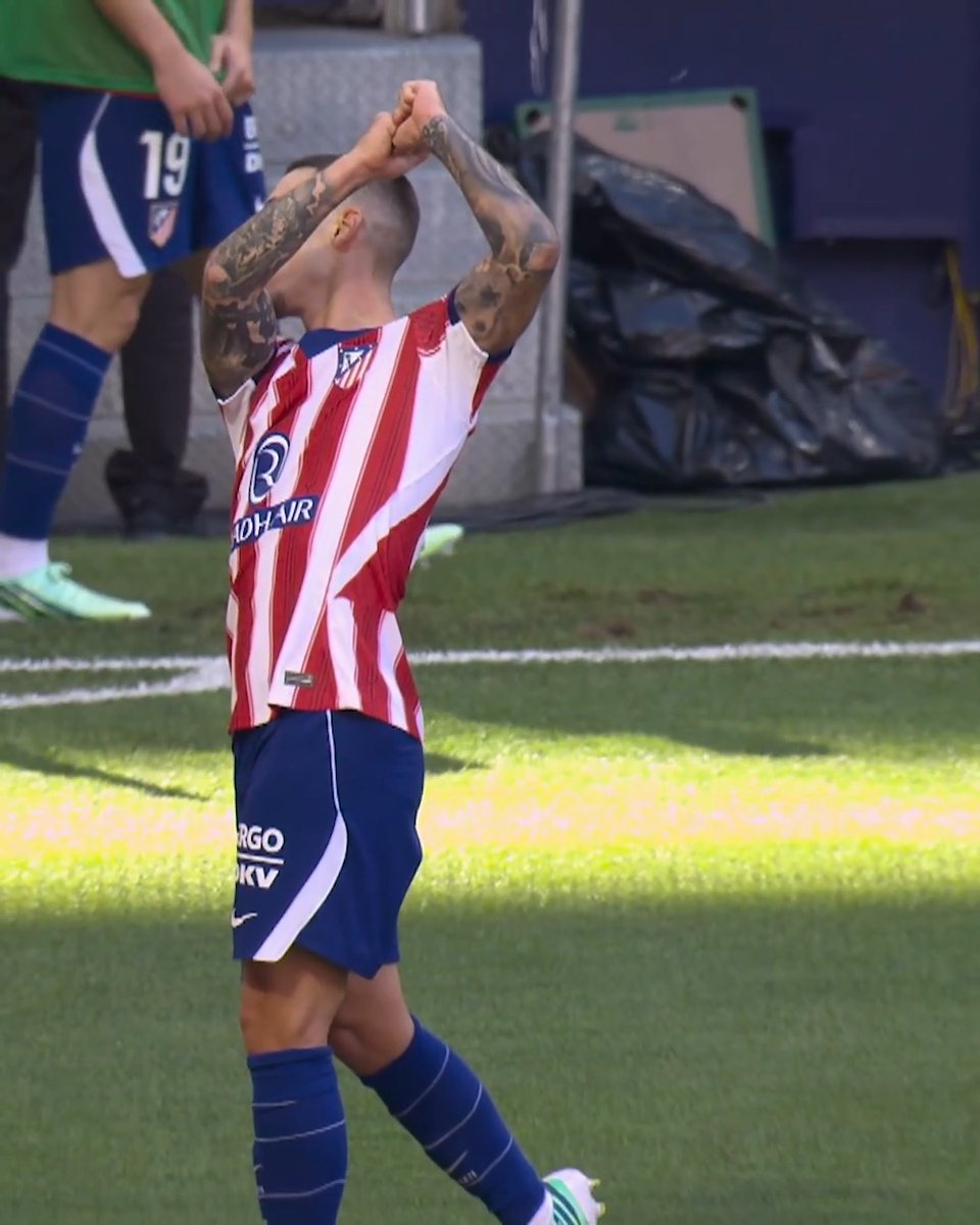🏌️ El gol de Alejandro Grimaldo para abrir el AtletiRealMadrid. LALIGAHighlights | Atlético de Madrid