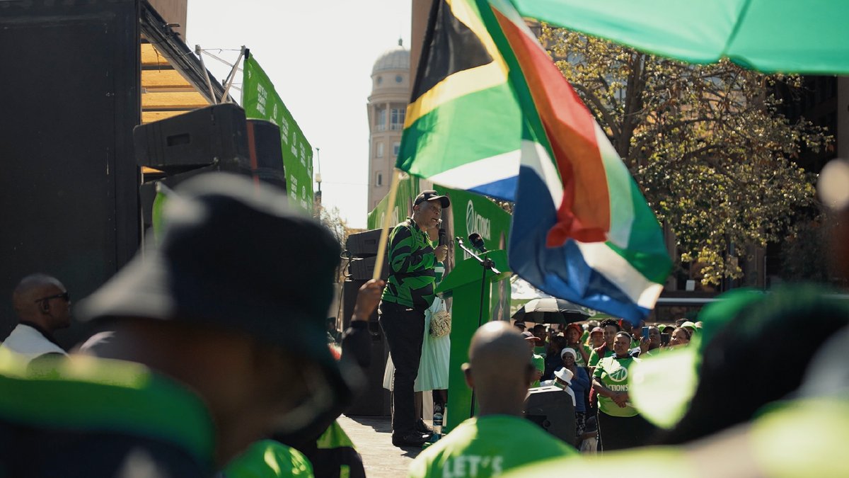 🗳️ You work hard and do your part, but local governments run by the same old political parties keep on failing you. It is time to try something different. On 4 November 2026, #VoteActionSA and let’s fix South Africa's broken municipalities.