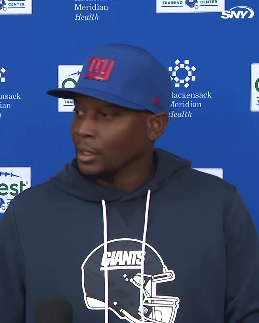 #Giants DC Dennard Wilson announced that his father passed away last Friday. “Unfortunately, I lost my hero. … These players have been outstanding with their support.” Wilson coached Monday night and faces his former team, the Titans, this week. RIP.