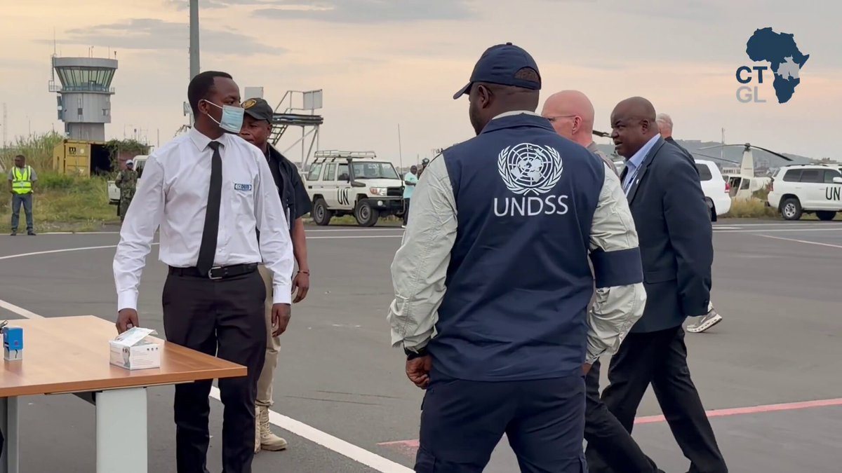 Imaginez que Ndayishimiye rêve tjrs de cantonner les M23 ! 🤣 Ils administrent déjà un territoire deux fois plus grand que le Burundi. Et lorsque le représentant des nations unies vient à Goma il présente son passeport et on y met un Visa! 🙈 Pendant ce temps Neva rêve de Sabyinyo!