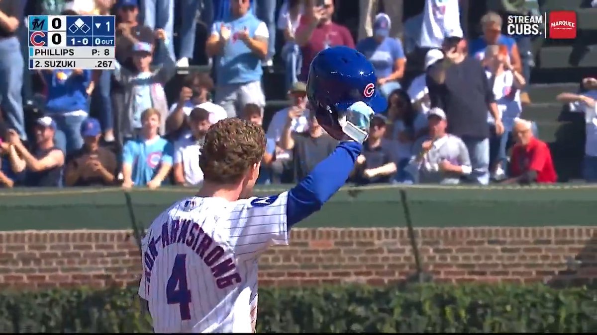 A tip of the cap from PCA to the fans at Wrigley Field 👏