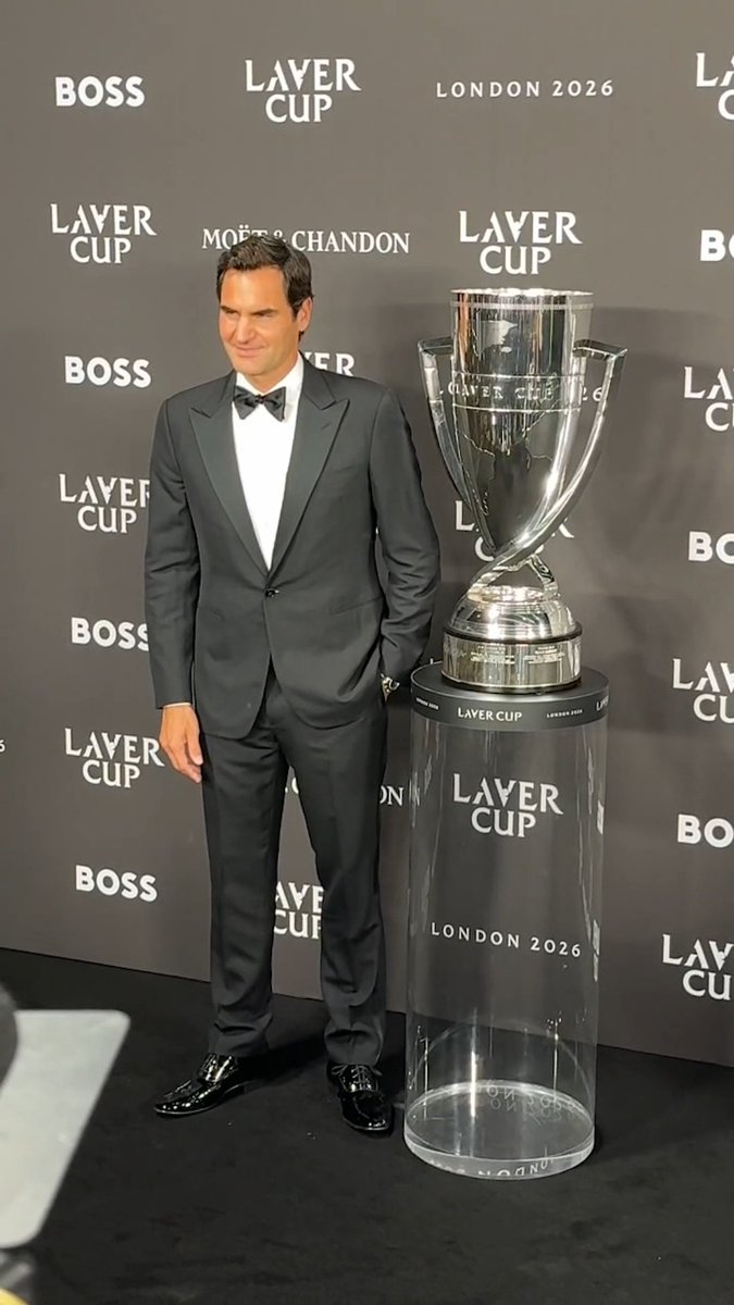 The name's Federer, Roger Federer 🤵‍♂️ Nobody rocks a tux like Roger 💫