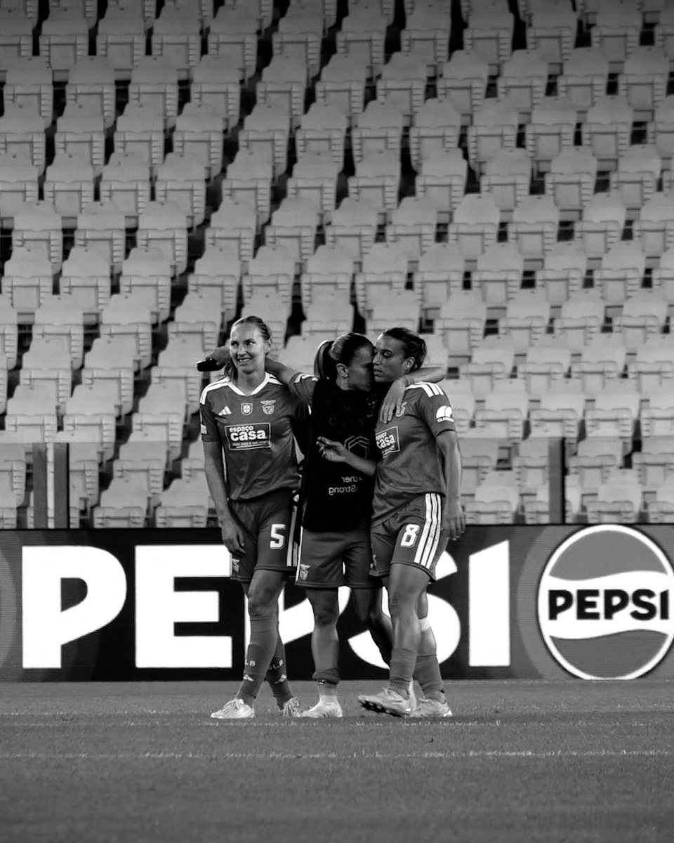 Na Luz, somos uma só voz. Dia 30, faz-te ouvir! 🦅 🆚 Bayern Munich 🗓️ 30 setembro | 20h00 🎟️ Bilhetes em #SLBenficaFem | #UWCL