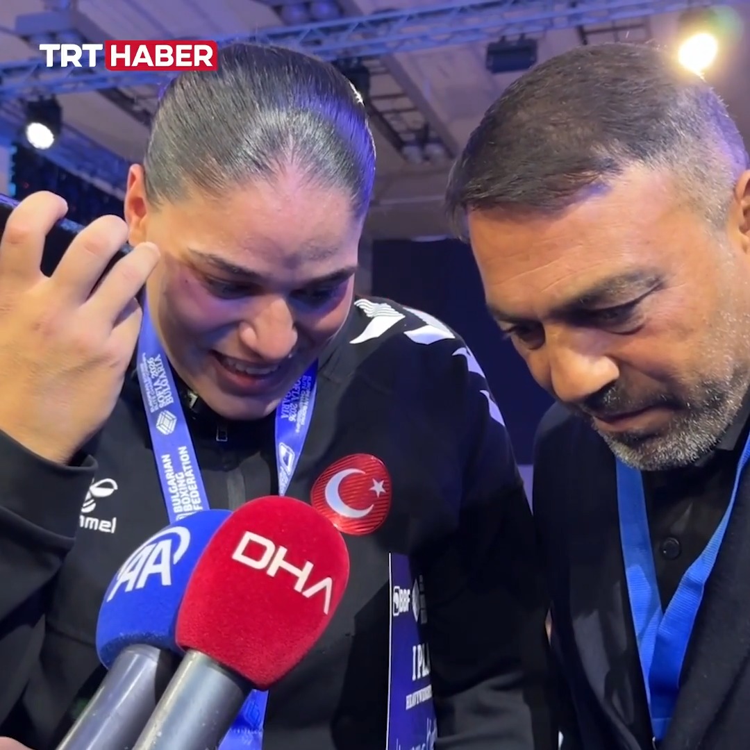 Cumhurbaşkanı Erdoğan, Avrupa Şampiyonu olan milli boksörümüz Havvanur Kethüda'yı tebrik etti: 📌"Havvanur, tebrik ediyorum seni. İnşallah bundan sonra senden dünya şampiyonluğu bekliyorum. Allah yar ve yardımcın olsun."