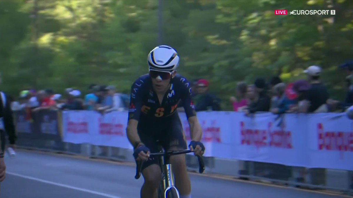 🌈🌈 UN DOBLETE HISTÓRICO PARA EL CICLISMO ESPAÑOL 👑 𝘽𝙚𝙣𝙟𝙖𝙢𝙞́𝙣 𝙉𝙤𝙫𝙖𝙡 se corona campeón del mundo en ruta júnior días después de colgarse el oro en la crono individual #Montréal2026 #LaCasaDelCiclismo