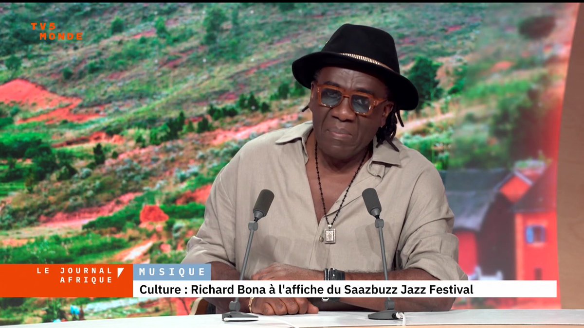 Il a joué avec les plus grands de Herbie Hancock à Stevie Wonder ou encore Sting ou Cesaria Evora. Mais derrière le virtuose de la basse, Richard Bona n'a jamais cessé de faire entendre ses racines camerounaises. Entretien.