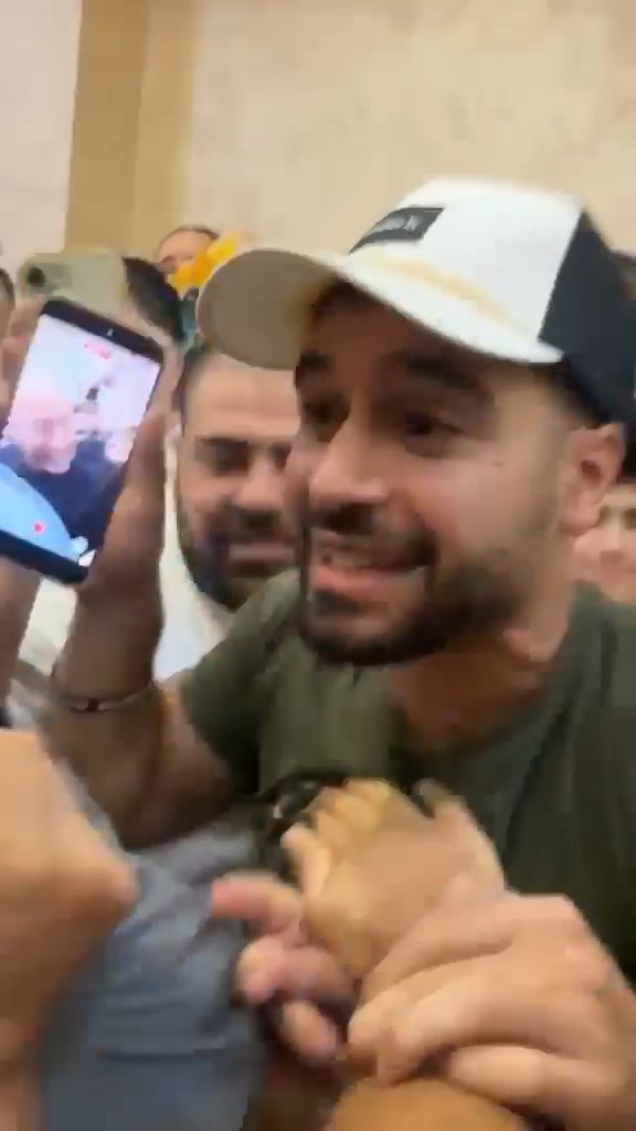 בנט למרדכי דוד: "מציע לך להתגייס מהר כי מהרגע שאני ראש ממשלה אתה לא תקבל שקל מהמדינה."