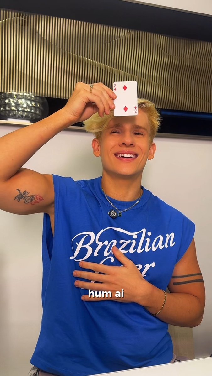ela dizendo que o cara não satisfaz ela sexualmente 🤭 kkkkk
