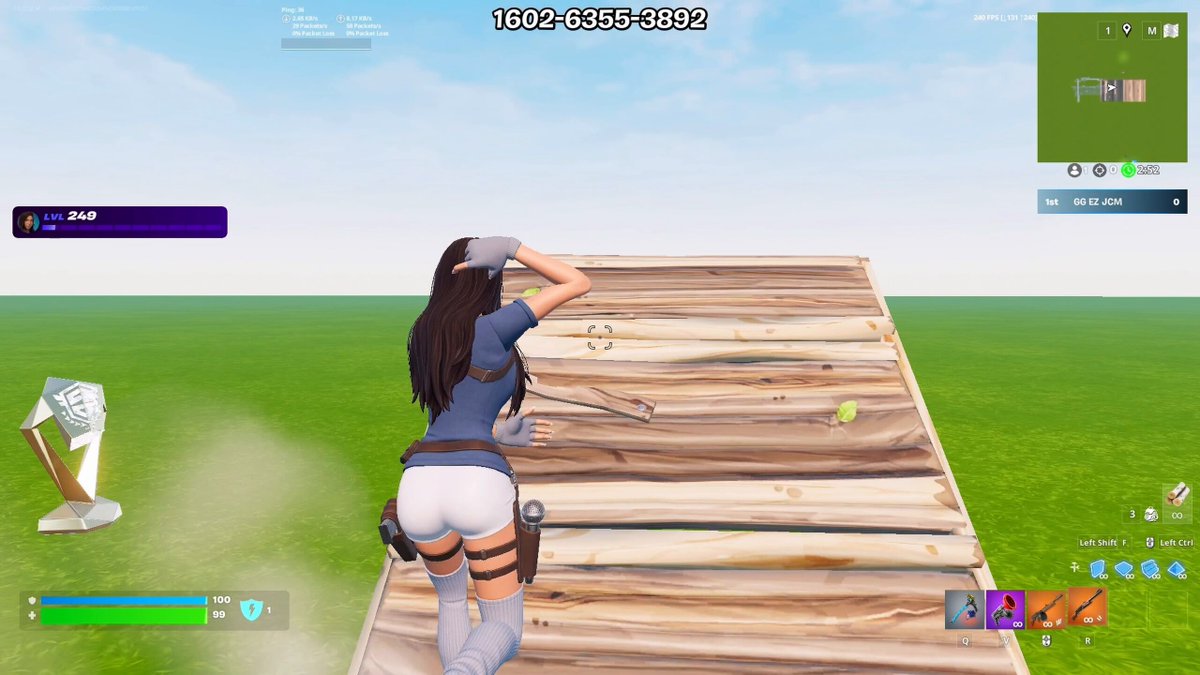 MY HEART RATE IS SO HIGH SHE IS SOOOOOO BAD I'M GOING TO PLAY FORTNITE ALL NIGHT TONIGHT 😍😍😍