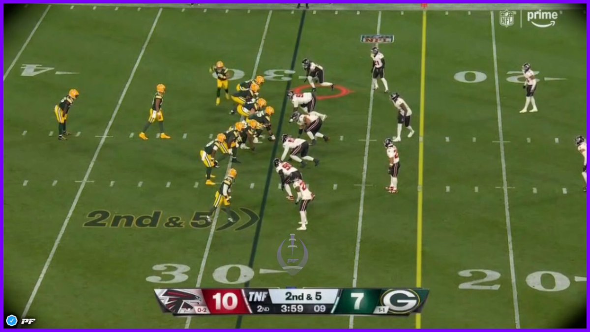 Yo… what the hell is Jeff Ulbrich doing with CJ Henderson?? Guy has been a bust his entire career, why is he playing like an absolute STUD tonight? Shout to the Falcons DC, former Jet
