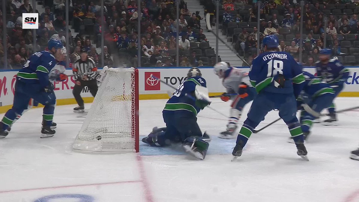 Hutson on the doorstep 🚪 #LetsGoOilers