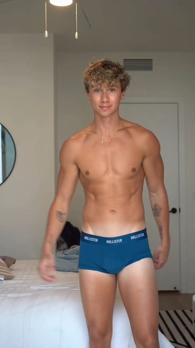 Did you like the eye contact at the end? 🤪