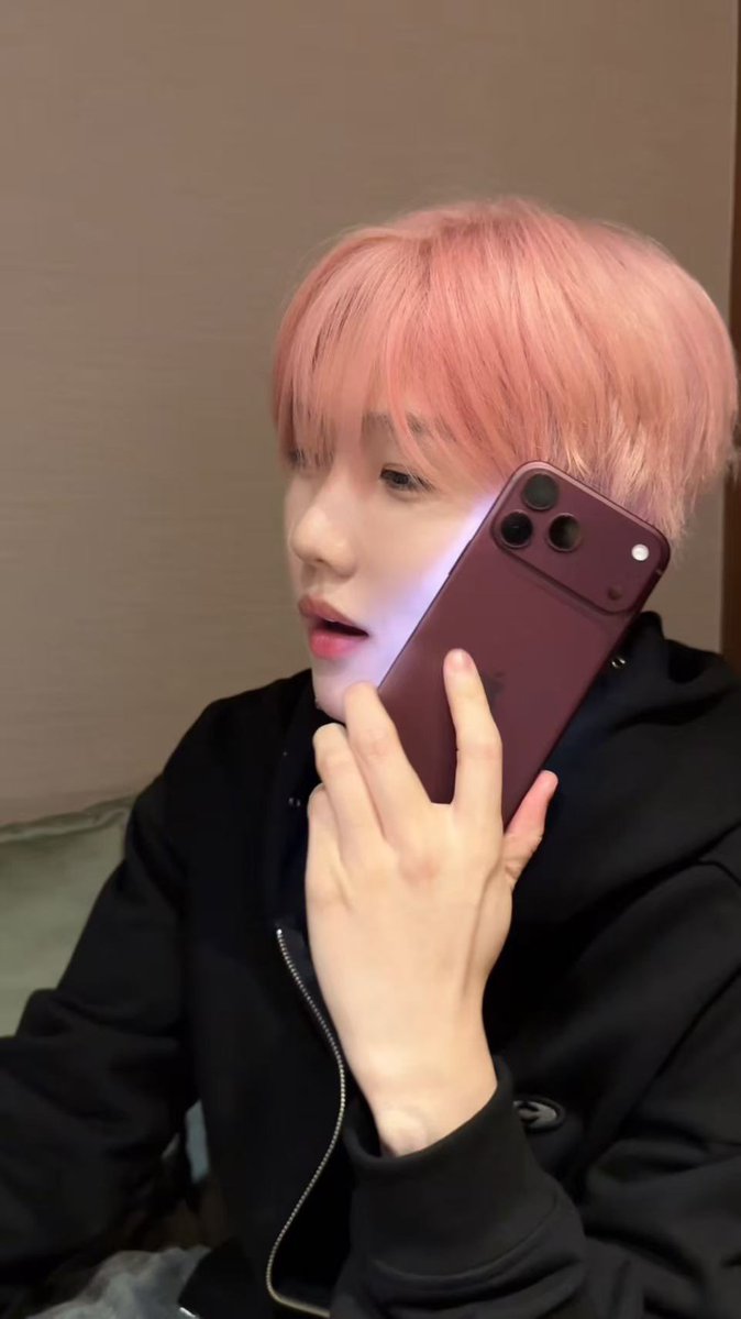 [📱] 모른 척해줘… 🤫 💫 #MODYSSEY #모디세이 #SUREN #수런