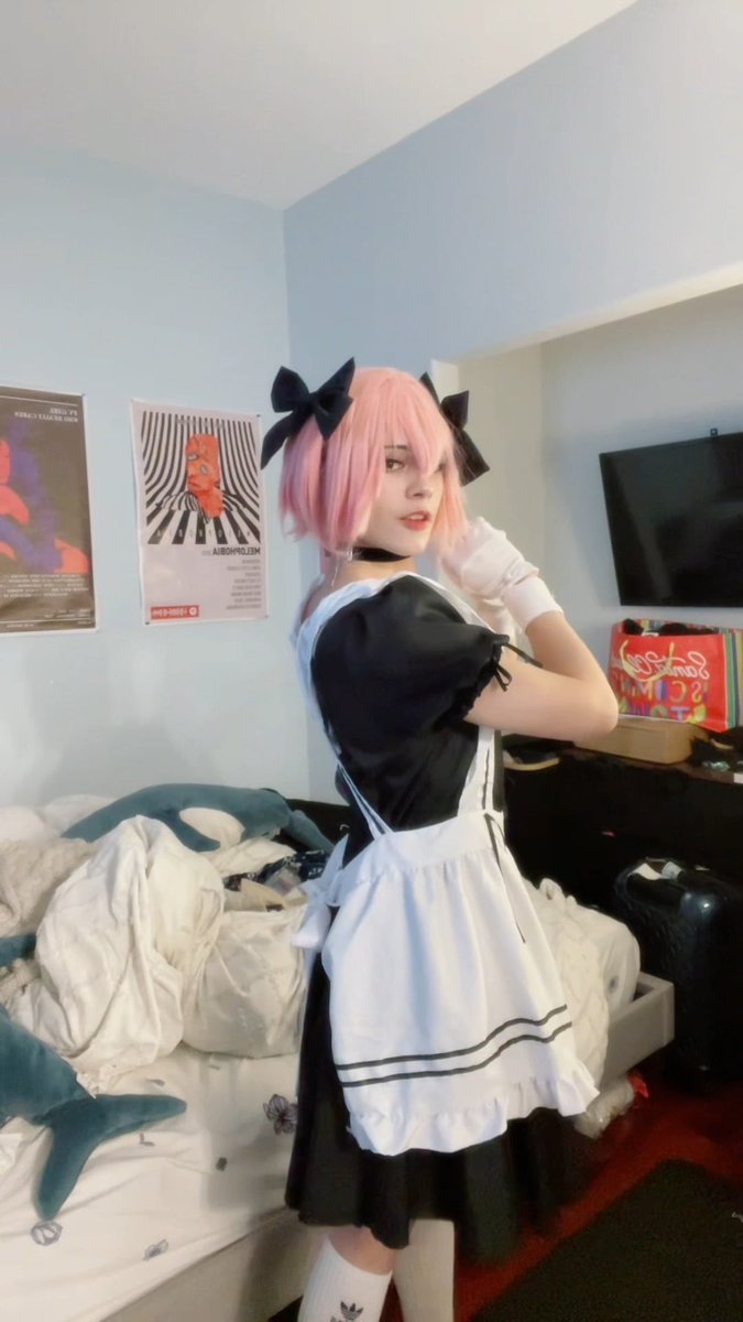 We’re hitting 5k followers on FEMBOY FRIDAY yall ! Let’s goo 🥳🥳😁🗣️ #femboy #femboyfriday #astolfo #maid #cosplay #mlm #jbg #fyp #viral