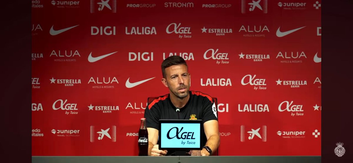 Luis García se muestra irónico respecto a la coincidencia de que su club, el RCD Mallorca, juegue ante UD Almería y Girona FC durante el parón.