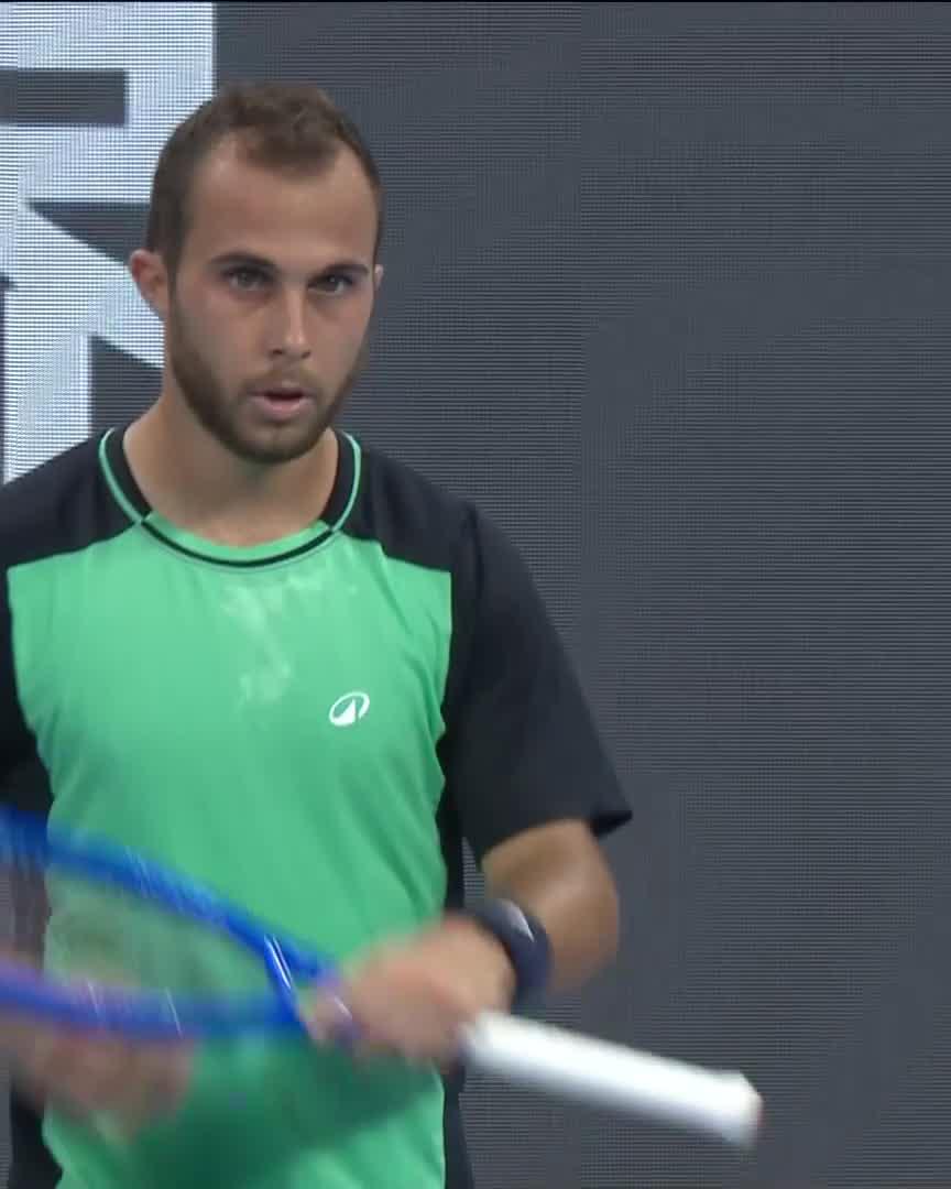 Gaston battles back 🥵 The Frenchman defeats No. 7 seed Faria 4-6 7-6 6-4 & moves into the quarter-finals! ATP Tour #HangzhouOpen