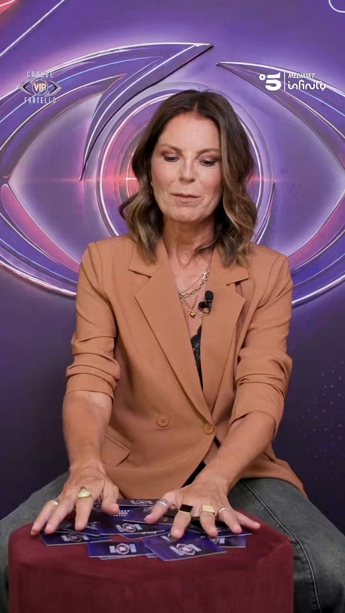 Marina, messaggio ricevuto: le carte ci hanno avvisati 😉 #GFVIP
