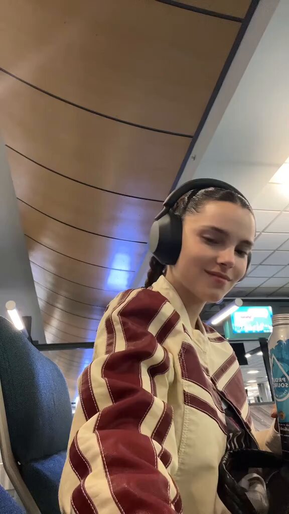 she's so pretty lord