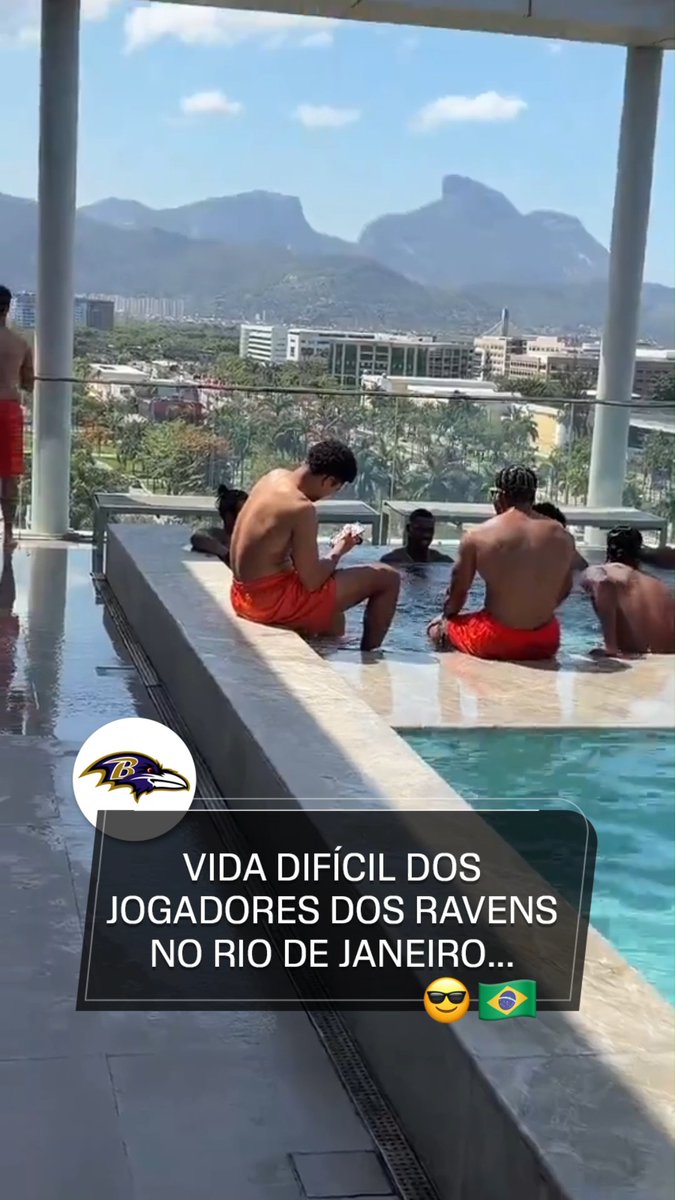 SERÁ QUE OS JOGADORES DO BALTIMORE RAVENS ESTÃO CURTINDO A CIDADE MARAVILHOSA? 🇧🇷🏈 O cornerback do time, Marlon Humphrey, disse que “the vibes are immaculate”, algo como “o clima está perfeito”. Acho que, depois dessa, eles vão querer voltar para passar férias no Rio de Janeiro, hein?! 😎🌴 Via marlonhumphrey.eth #NFLnaESPN #NFL #Ravens