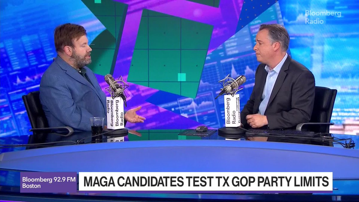 GOP pollster and strategist Frank Luntz said Republicans should be frightened that their base "is not nearly as engaged as Democrats