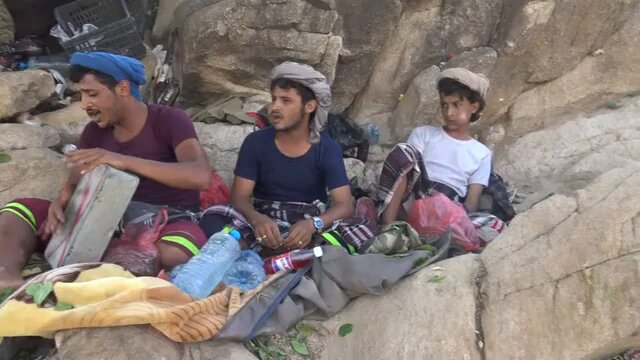 من قلب المعركة… #شاهد… معنويات رجال الله. جنود أبو جبريل… وهم في قلب الميدان، ثابتون كالجبال. لا يهتزون… لا يتراجعون… لا يخافون. فمن رأى ثباتهم… عرف أن النصر قادم. ومن رأى معنوياتهم… أيقن أن الله معهم.