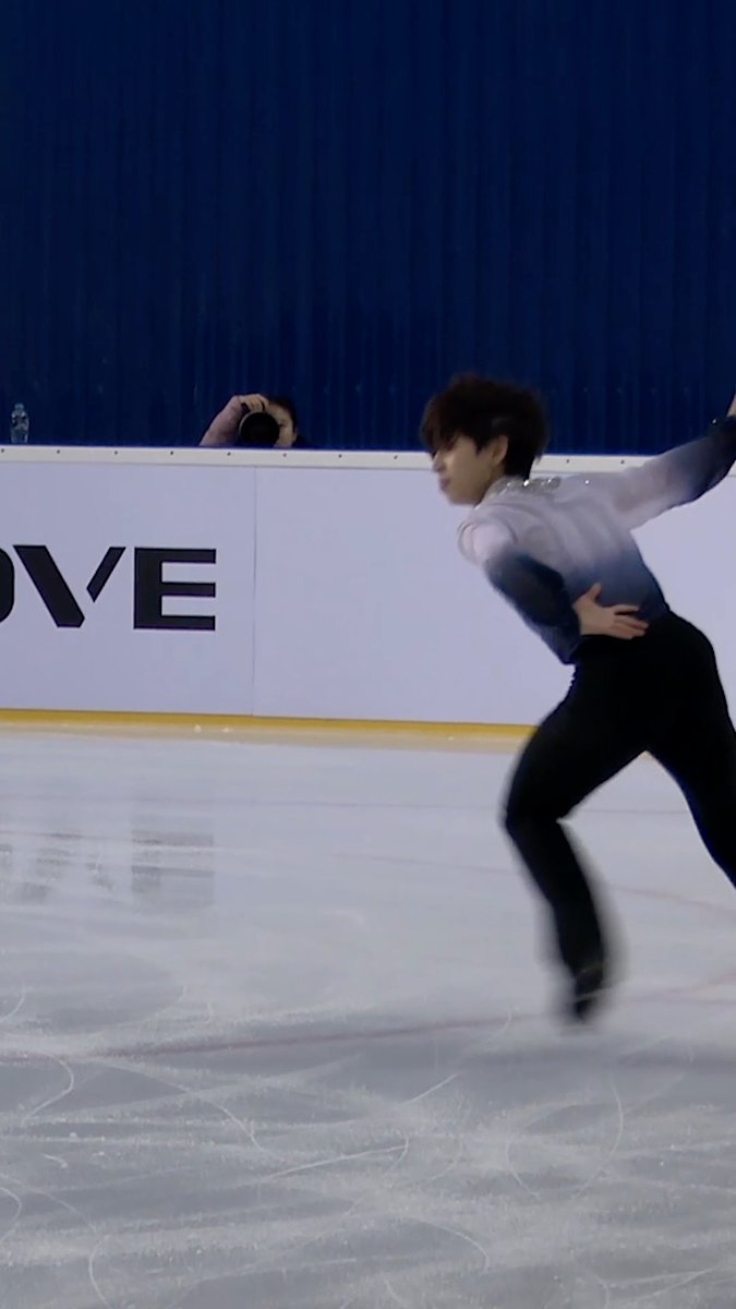 Ean Weiler brings home the GOLD in Batumi! 🥇🔥 The first ISU Junior Grand Prix gold for Switzerland in 22 years 👏⛸️ #FigureSkating