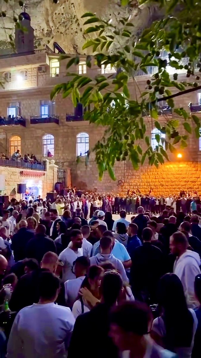 Look at those immaculate vibes in Maaloula last night 🤩