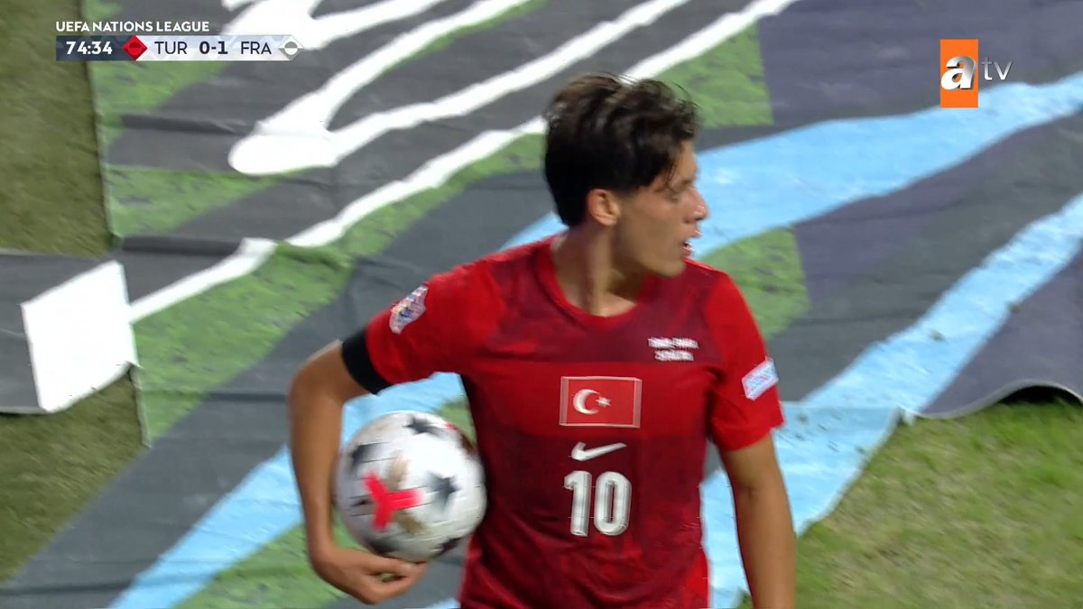 Arda Güler'in şutuyla gole çok yaklaştık.
