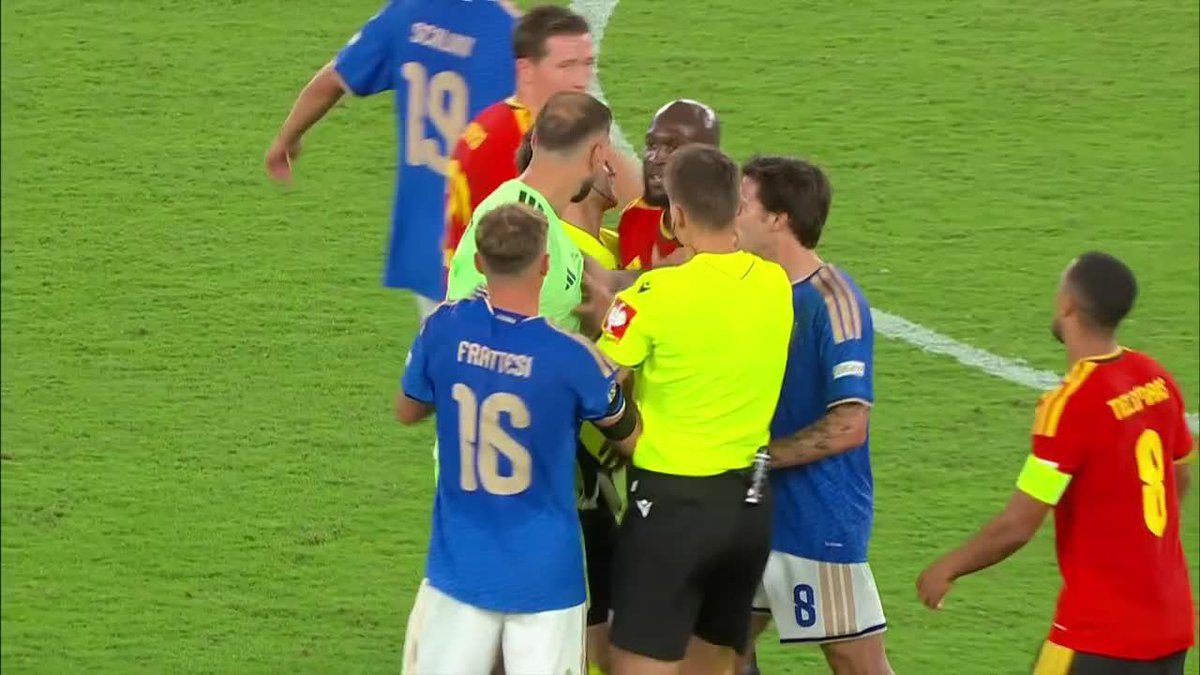 🇮🇹😳 ITALIA PERDIÓ 2-0 CONTRA BÉLGICA Y SE FUE CHIFLADA POR TODO EL OLÍMPICO DE ROMA.