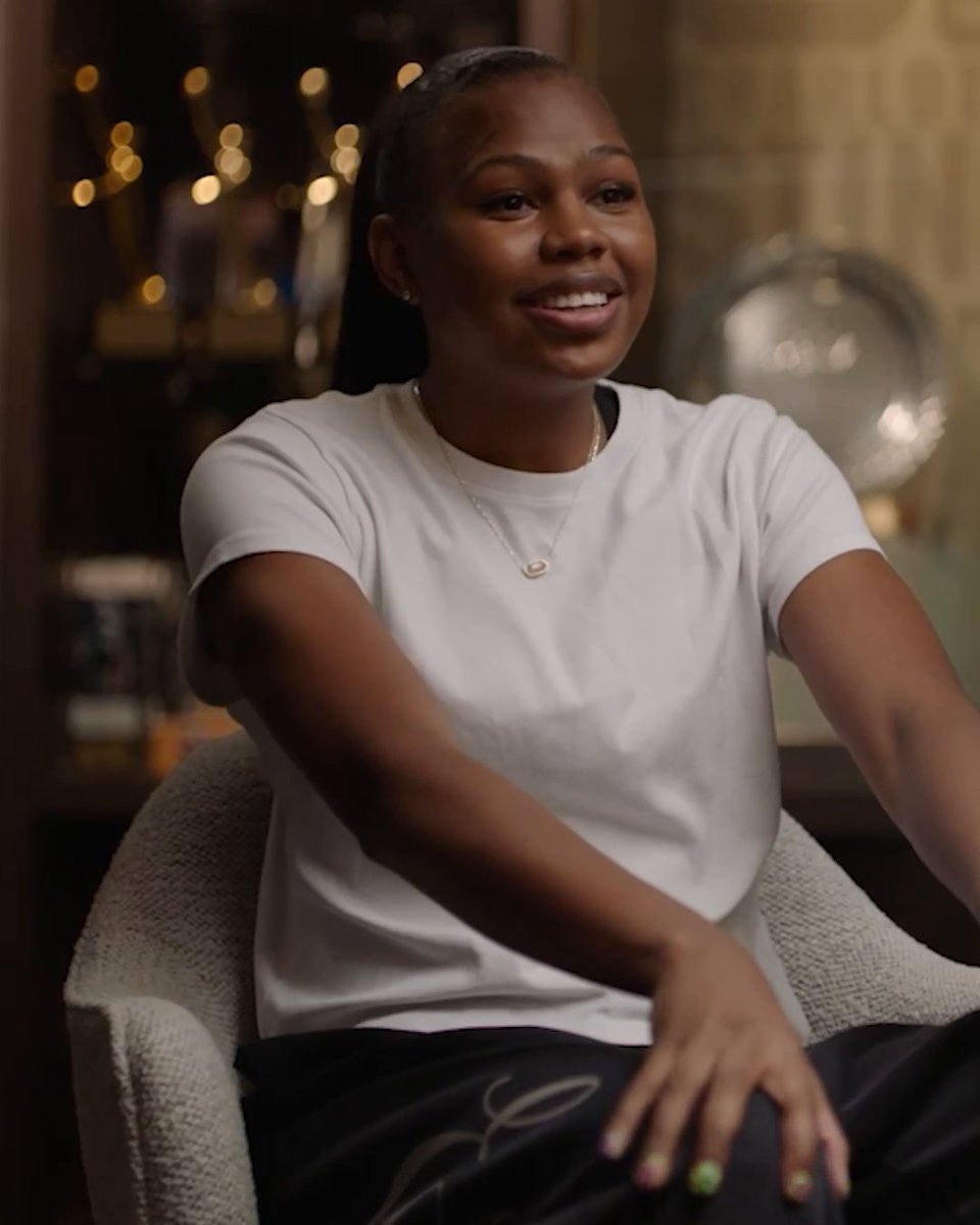 Ayla McDowell relied on lip-reading and physical cues to combat her sensorineural hearing loss, but coach Dawn Staley convinced her to finally take action. Charlotte Gibson sat down with both of them to go over McDowell not letting her hearing impairment hold her back. Full story ▶️