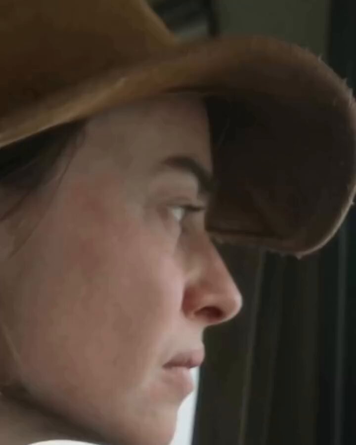 "Ci ho messo tanto, ma ancora adesso mi sembra troppo presto. Sette anni di lavoro, oltre 20 di vita" Kasia Smutniak su MUSTANG, il suo nuovo documentario nato dal viaggio in Nepal nel 2003 con Pietro Taricone e che uscirà a novembre 2026. ⛰️🇳🇵 #GFVIP