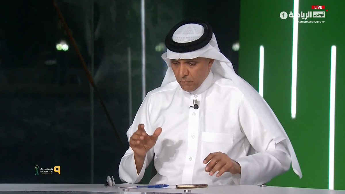 ماشاء الله ..! كيف حالك يا حمد الدبيخي ..؟ وكيف التكوه بالبرنامج عساه زينه ..! كيف مقدمة يعقوب السعدي في البرنامج ! ماكلفت نفسك ترد عليه ! ماحرك فيك شعره كلامه الي موجه الي الاعلام السعودي ؟ مافكرت تسأل يعقوب السعدي مين يقصد يوم قال سنع وزارتك اول شي ؟؟