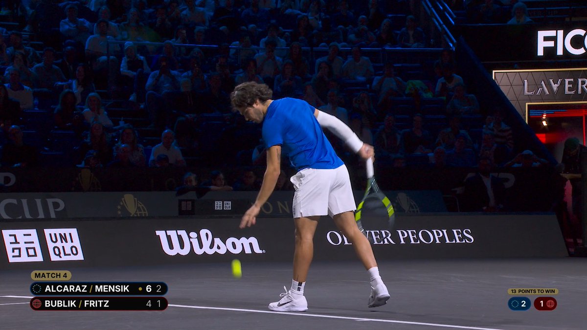 Non-stop magic from Alcaraz 🪄 #LaverCup