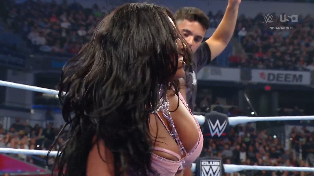 THE BOUGIE BULLY 💪 Lash Legend has officially QUALIFIED for Money in the Bank!