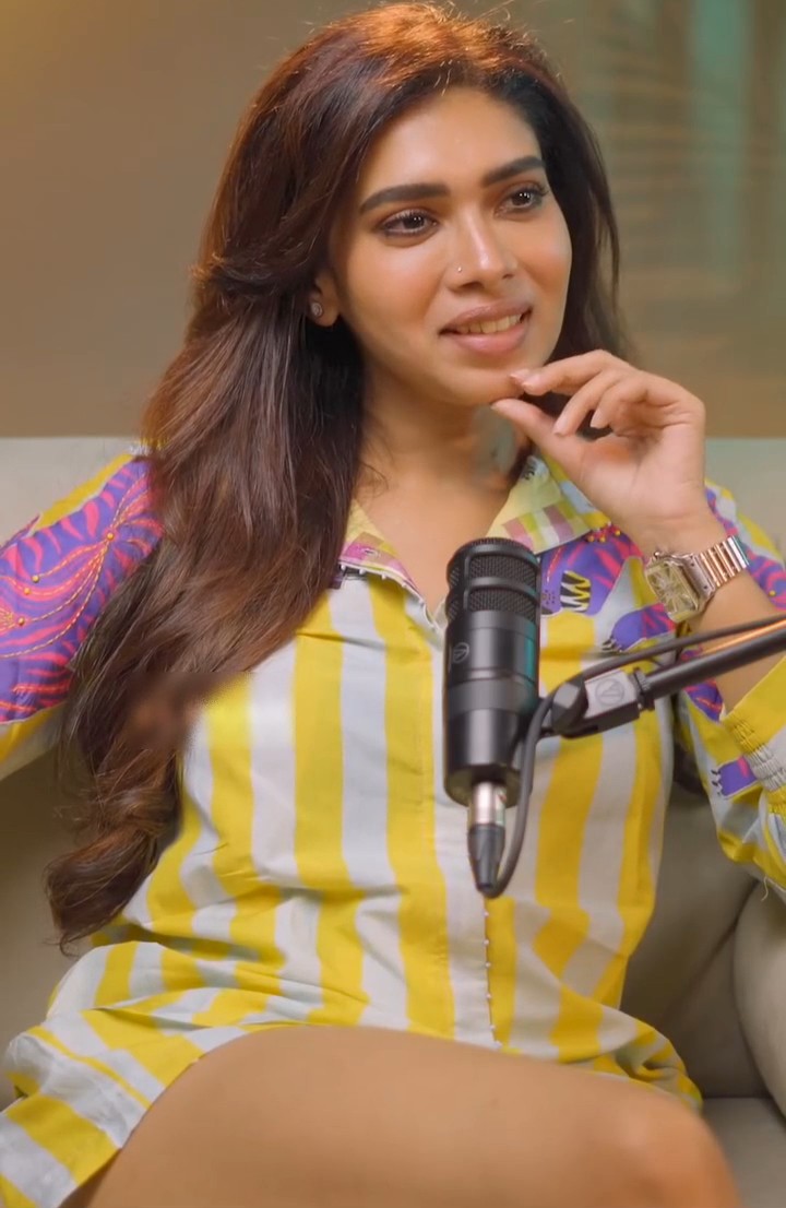 என்ன இருந்தாலும் இவளோ Attitude ஆகுது...