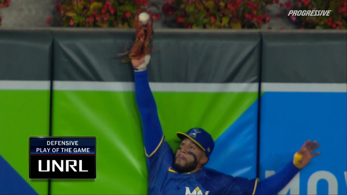 Emmanuel Rodriguez kept it in the glove 😳