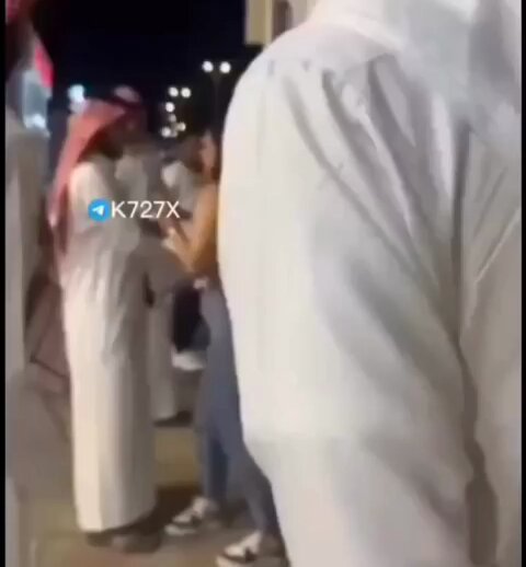 سعودي ضرب بنت وشد شعرها في اليوم الوطني