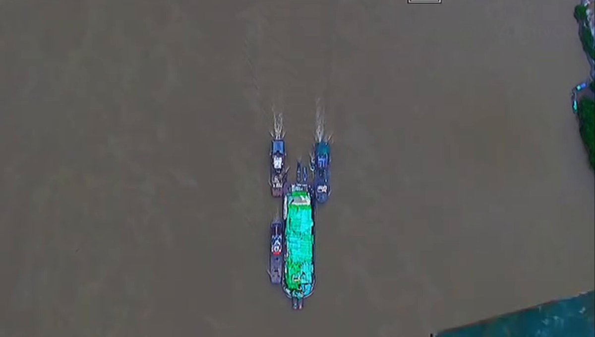 #Myanmar 🇲🇲: Kachin Independence Army (#KIA) destroys a military vessel on Ayeyarwady River during the recent waves of attacks. Group used a Drone armed with an Air-Dropped Improvised (locally-made) High-explosive Bomb.