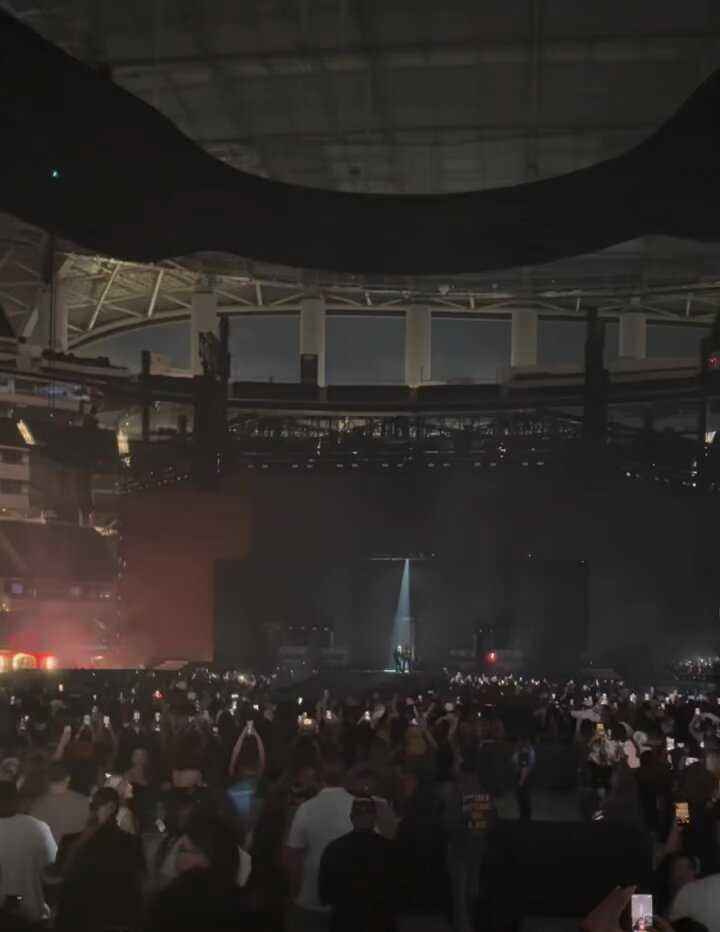 Ye came out on stage at Chris Brown’s &amp; Usher’s show at SoFi Stadium performing “Runaway” 🥺❤️