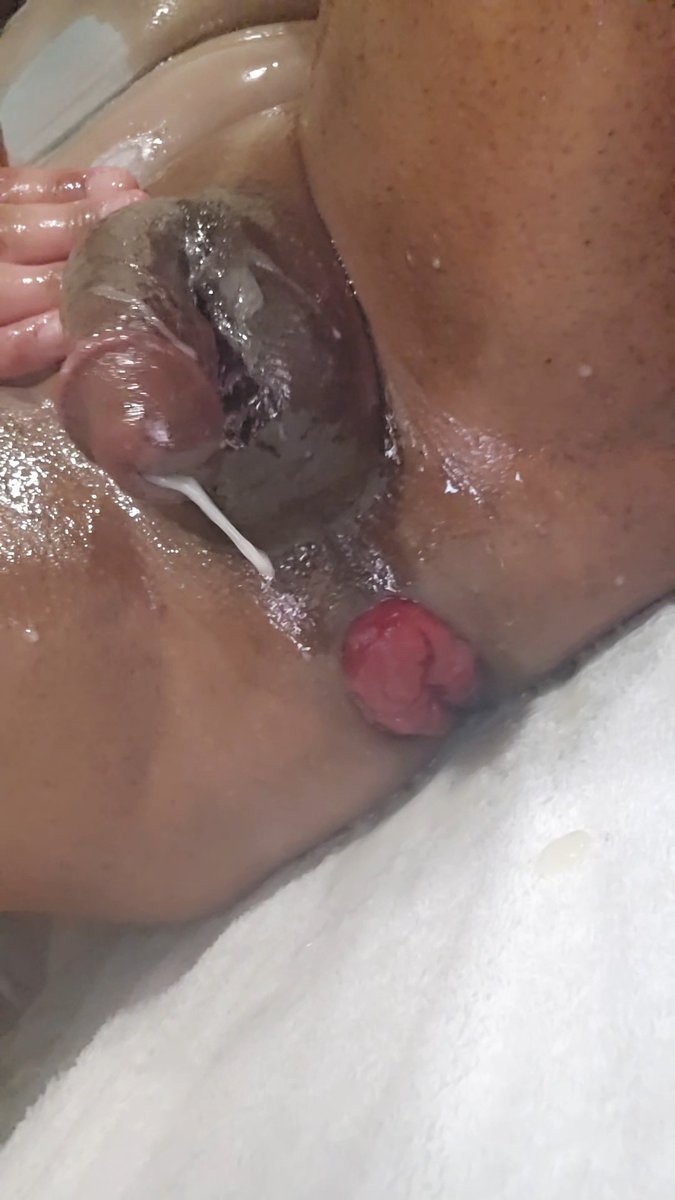 Many dudes honestly have no idea what they are even seeing when this happens to me the sauna, but they get hard anyway, because whether gay, str8, whatever, cocks are simply called to fuck it, and that's what it needs. I usually cum 2 times. #str8bait #biboy #manpussy #boypussy